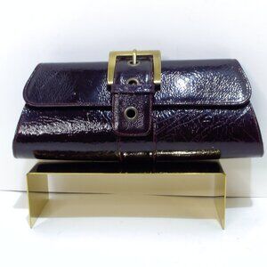 Jalda Clutch in Patent Leather with Gold Buckle, Burgundy, Small